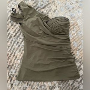 Kardashians Bebe top